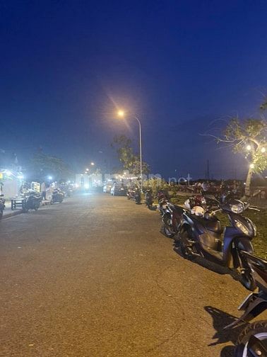 Bán đất góc 2 MT bờ kè Bình Mỹ đường Trần Quang Đạo Bình Khánh, hh1%