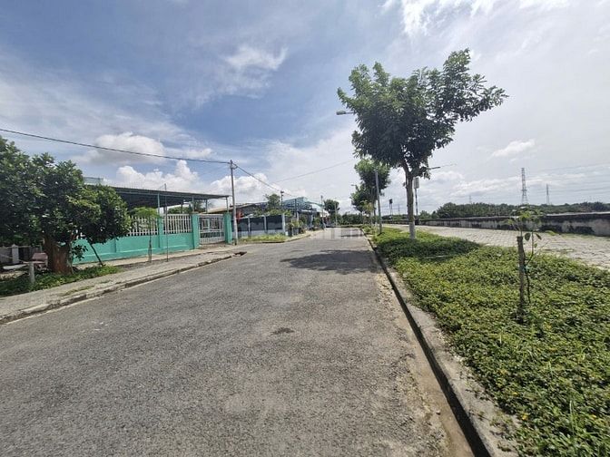Bán đất góc 2 MT bờ kè Bình Mỹ đường Trần Quang Đạo Bình Khánh, hh1%