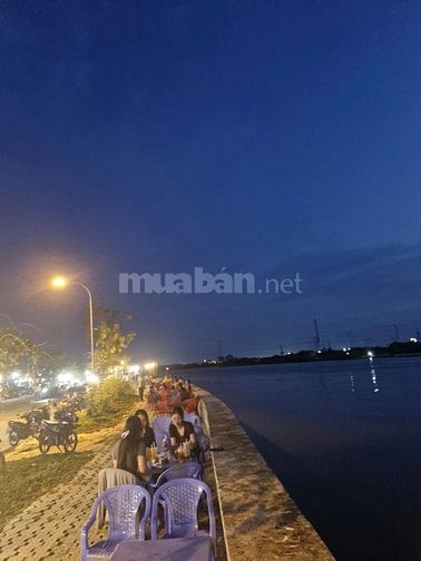 Bán đất góc 2 MT bờ kè Bình Mỹ đường Trần Quang Đạo Bình Khánh, hh1%