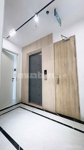 Bán Tòa Dòng Tiền Phân Lô Hoàng Văn Thái 7 Tầng 23 Căn Hộ Cao Cấp Mới