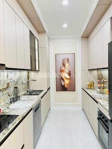 Ava Center CH bàn giao full NT , cách ga Metro 200m, trả góp 5tr/thang
