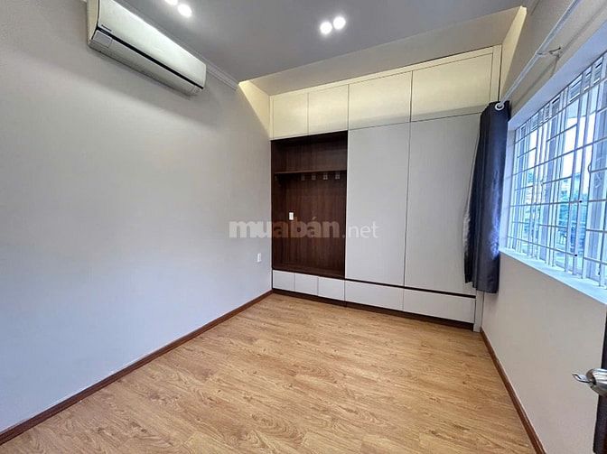 CC Bùi Minh Trực P6 Q8, 45,3m2 SHR Căn góc 2PN lầu 1 tiện di chuyển