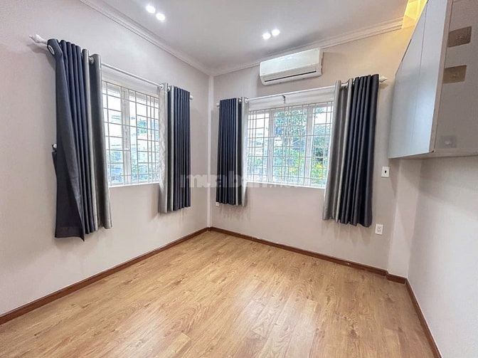 CC Bùi Minh Trực P6 Q8, 45,3m2 SHR Căn góc 2PN lầu 1 tiện di chuyển