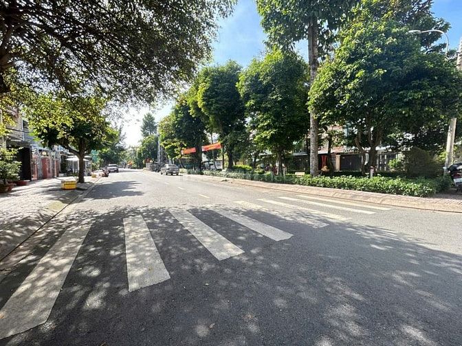 CC Bùi Minh Trực P6 Q8, 45,3m2 SHR Căn góc 2PN lầu 1 tiện di chuyển