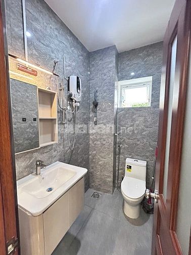 CC Bùi Minh Trực P6 Q8, 45,3m2 SHR Căn góc 2PN lầu 1 tiện di chuyển
