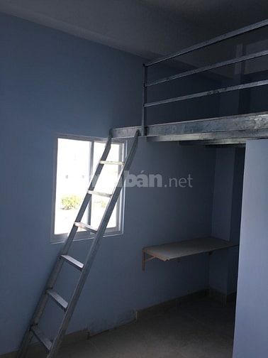 Phòng trọ 18m2 có gác, kệ bếp đường Nguyễn Văn Quá Quận 12