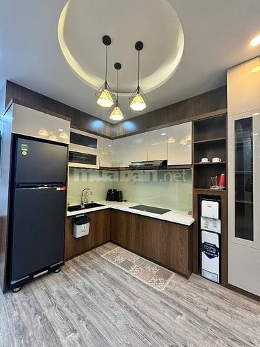 Góc 3mt 22/21 Trương Hoàng Thanh , 223m2 sàn, 5 tầng, có hđ thuê 63tr
