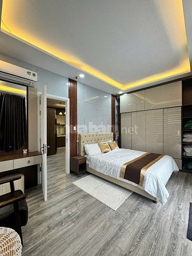 Góc 3mt 22/21 Trương Hoàng Thanh , 223m2 sàn, 5 tầng, có hđ thuê 63tr
