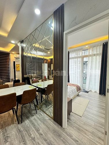 Góc 3mt 22/21 Trương Hoàng Thanh , 223m2 sàn, 5 tầng, có hđ thuê 63tr