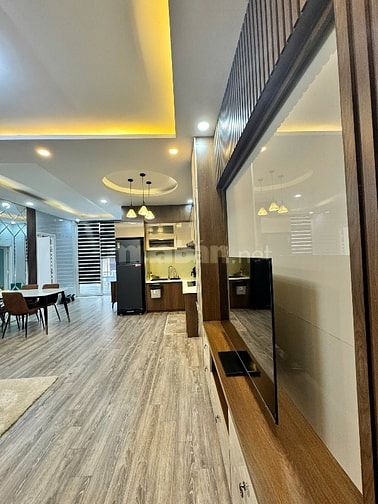 Góc 3mt 22/21 Trương Hoàng Thanh , 223m2 sàn, 5 tầng, có hđ thuê 63tr