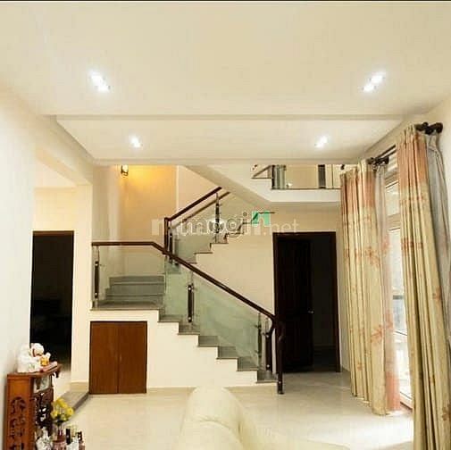 Chính chủ cho thuê biệt thự sân vườn hẻm xe tải 8m Gò Vấp - 204m²