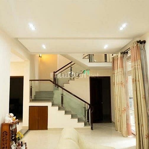 Chính chủ cho thuê biệt thự sân vườn hẻm xe tải 8m Gò Vấp - 204m²