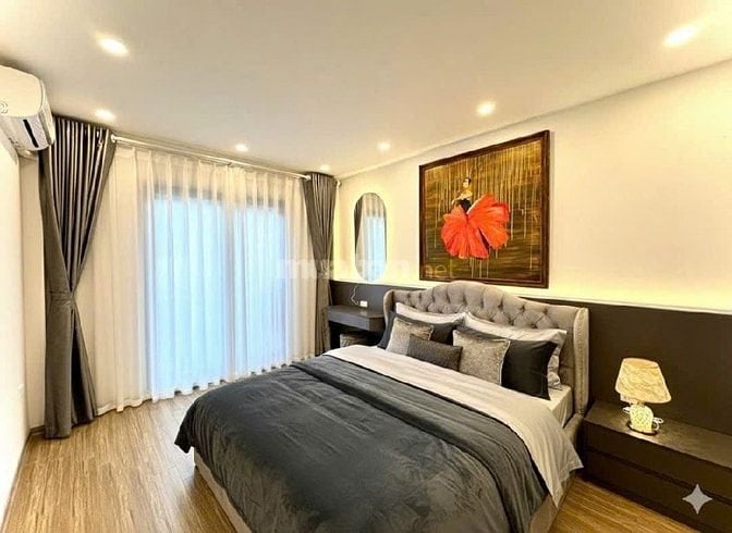 Bán nhà Ngọc Lâm Long Biên 57m 6 tầng, , Ngõ thông,Tặng nội thất