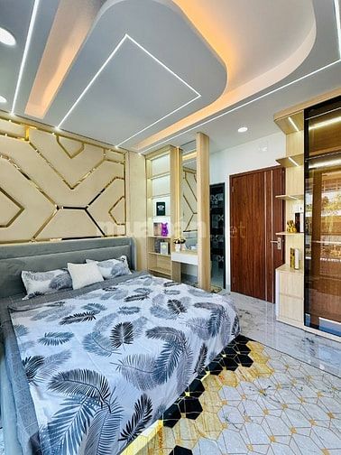 Siêu Phẩm đường 10m sát Phan Huy Ích 1 lửng 4 lầu thang máy 4x16