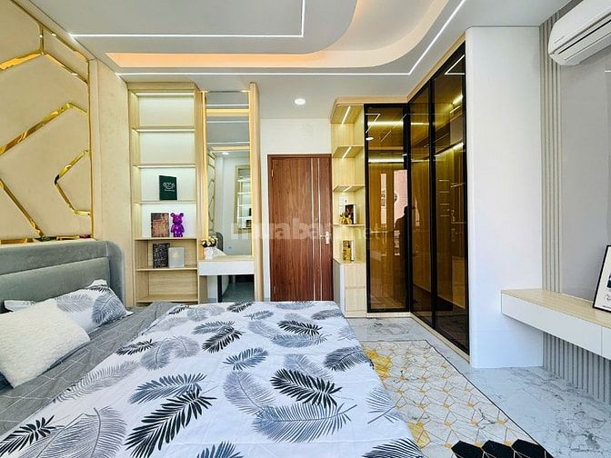 Siêu Phẩm đường 10m sát Phan Huy Ích 1 lửng 4 lầu thang máy 4x16