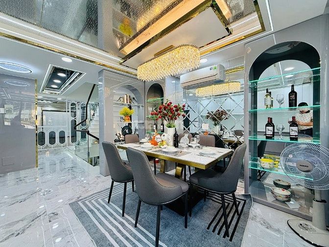 Siêu Phẩm đường 10m sát Phan Huy Ích 1 lửng 4 lầu thang máy 4x16