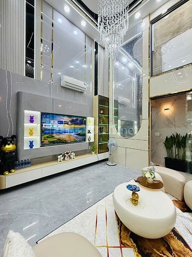 Siêu Phẩm đường 10m sát Phan Huy Ích 1 lửng 4 lầu thang máy 4x16