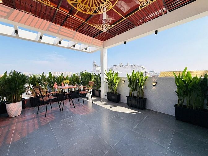 Siêu Phẩm đường 10m sát Phan Huy Ích 1 lửng 4 lầu thang máy 4x16