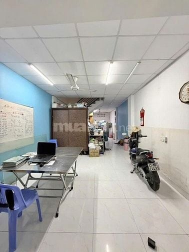 Bán nhà Lạc Long Quân, Quận 11, 54m2, hẻm 4m, chỉ 5 tỷ 200