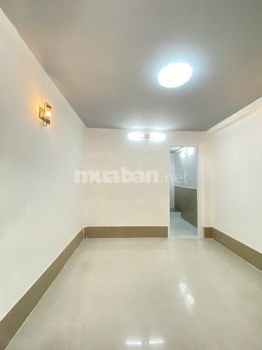 Chính chủ bán nhà hẻm 71 Trần Phú, P.4, Q.5, nhà đúc 3 tầng, mới