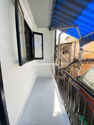 Chính chủ bán nhà hẻm 71 Trần Phú, P.4, Q.5, nhà đúc 3 tầng, mới