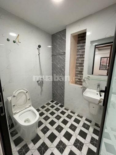 Bán nhà Thanh liệt 5,5 tầng xây mới chất lượng SĐCC gần đường chính