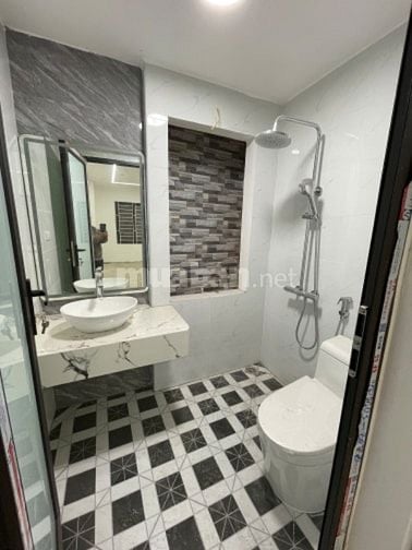 Bán nhà Thanh liệt 5,5 tầng xây mới chất lượng SĐCC gần đường chính