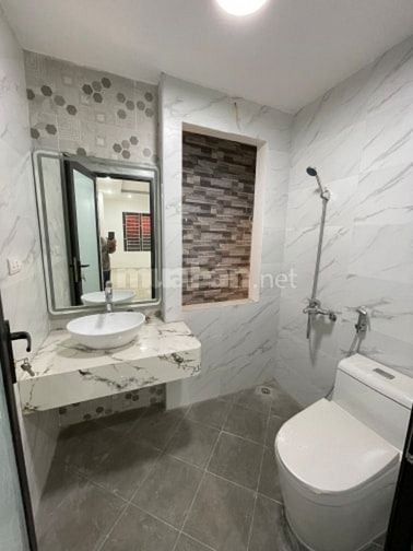 Bán nhà Thanh liệt 5,5 tầng xây mới chất lượng SĐCC gần đường chính