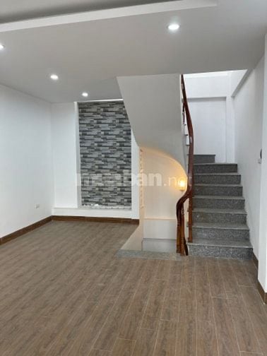 Bán nhà Thanh liệt 5,5 tầng xây mới chất lượng SĐCC gần đường chính