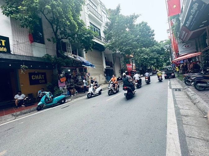 Bán Nhà KBT 5,5 Tầng Mặt Phố Trần Quang Diệu MB;57,5m Cho Thuê 50tr/T.