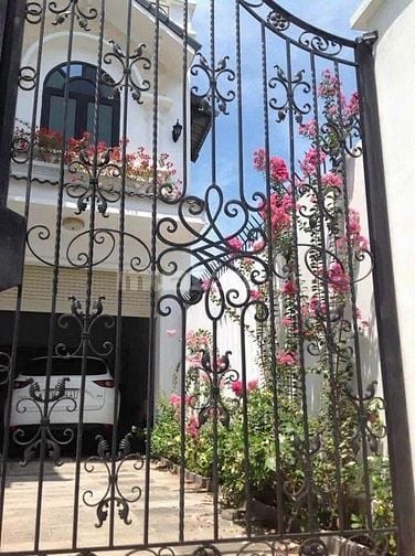 Bán Villas 2 mặt tiền đường số 72A đường Thạnh Mỹ Lợi, Quận 2