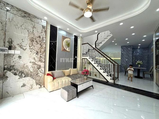 BÁN NHÀ TRUNG TÂM TRƯỜNG ĐH Đ HUỲNH MẪN ĐẠT,BÌNH THẠNH,GIÁ CHỈ 1,840TỶ