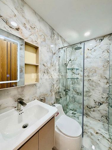 NHÀ RIÊNG TÂN PHÚ 3 TỎI 650 NGAY TÔ HIỆU GẦN CHUNG CƯ ĐẦM SEN SHR