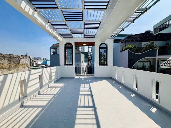 NHÀ RIÊNG TÂN PHÚ 3 TỎI 650 NGAY TÔ HIỆU GẦN CHUNG CƯ ĐẦM SEN SHR