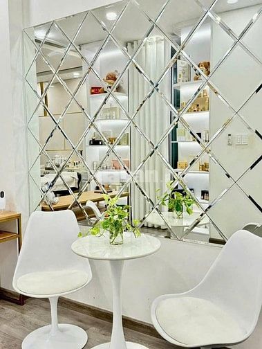 NHÀ MẶT HẺM TÔ HIỆU  TÂN PHÚ CHỈ 8.5TỶ ĐANG LÀM SPA MUA ĐỂ LẠI TOÀN BỘ