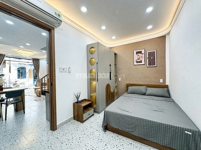 TÀI CHÍNH 2 TỶ Bán gấp nhà ĐOÀN VĂN BƠ, P14, QUẬN 4 - còn cho thuê