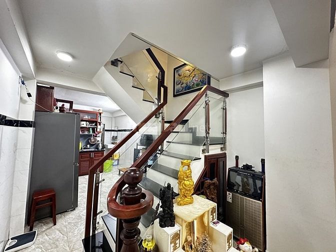 BÁN NHÀ HẺM XE HƠI ĐƯỜNG CÁCH MẠNG THÁNG TÁM QUẬN TÂN BÌNH 