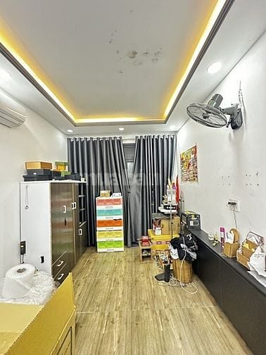 BÁN NHÀ HẺM XE HƠI ĐƯỜNG CÁCH MẠNG THÁNG TÁM QUẬN TÂN BÌNH 