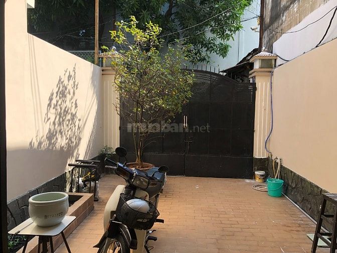 Nhà riêng tại cư xá Lê Đại Hành 12 tỷ nét.