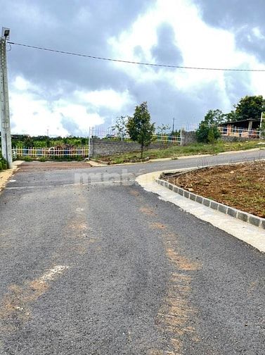 CHỈ 850 TRIỆU MUA ĐƯỢC LÔ ĐẤT 252m CÓ 130M THỔ CƯ , ĐẤT RẤT ĐẸP