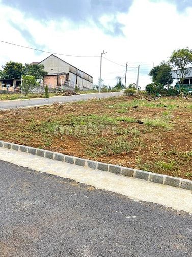 CHỈ 850 TRIỆU MUA ĐƯỢC LÔ ĐẤT 252m CÓ 130M THỔ CƯ , ĐẤT RẤT ĐẸP