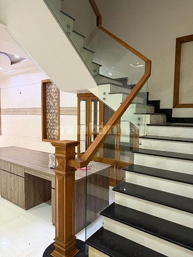 Bán nhà 5x26,2m Đất 131m2 DTSD 495m2 KDC intresco 6B Phạm Hùng