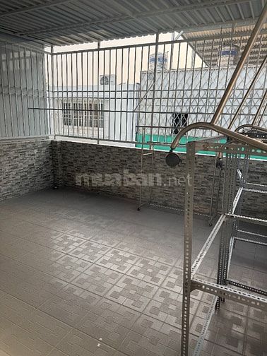 Bán nhà 5x26,2m Đất 131m2 DTSD 495m2 KDC intresco 6B Phạm Hùng