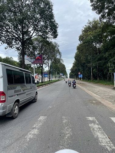 CHÍNH CHỦ GỬI BÁN 1.900M² MẶT TIỀN ĐƯỜNG NHỰA LIÊN HUYỆN 32M – GẦN CHỢ