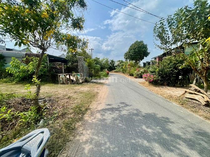 Đất bán xã Phước Hiệp 5x38 thổ cư. Giá bán 1 tỷ 750 triệu có bớt.