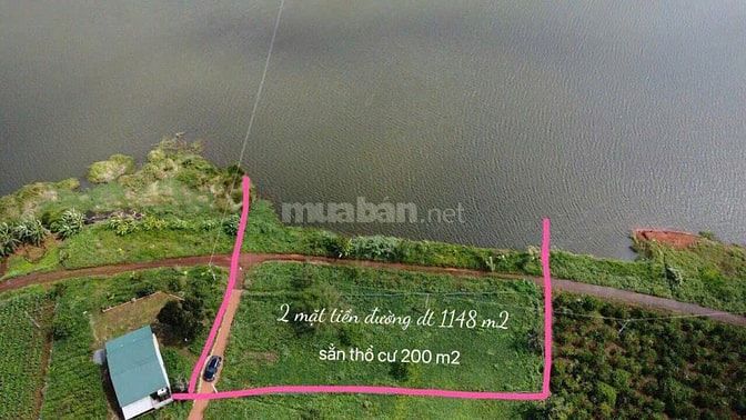 Bán đất 2 mặt tiền đường bê tông ven hồ Phúc Hưng