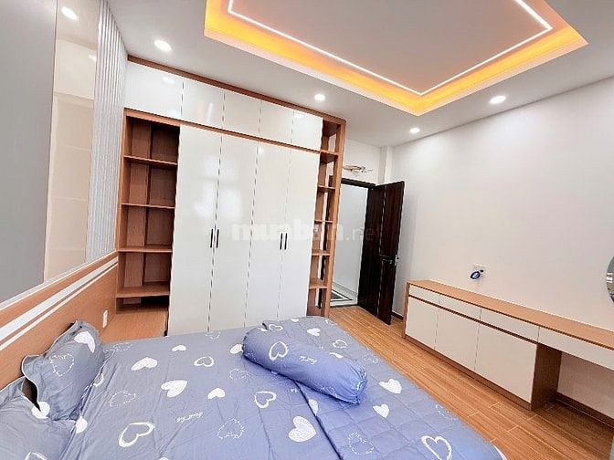 GIẢM MẠNH 200TR. NAY CÒN 7 TỶ6, NHÀ MẶT TIỀN HẺM XE HƠI 8M .