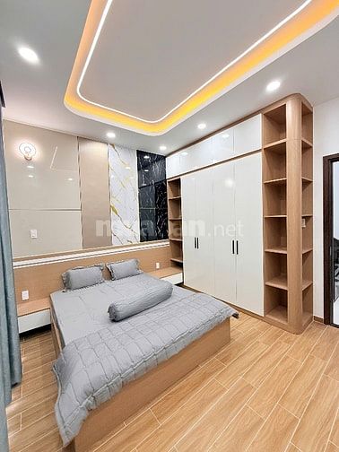 GIẢM MẠNH 200TR. NAY CÒN 7 TỶ6, NHÀ MẶT TIỀN HẺM XE HƠI 8M .