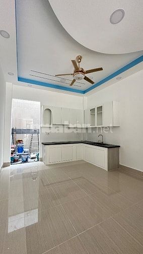 Bán nhà 2 lầu mới xây giá 11 tỷ phường BTT Q2 HCM