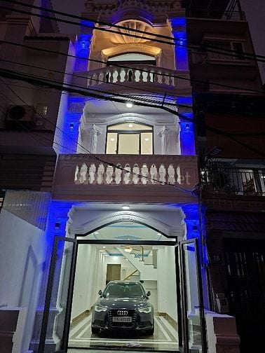 Bán nhà 2 lầu mới xây giá 11 tỷ phường BTT Q2 HCM